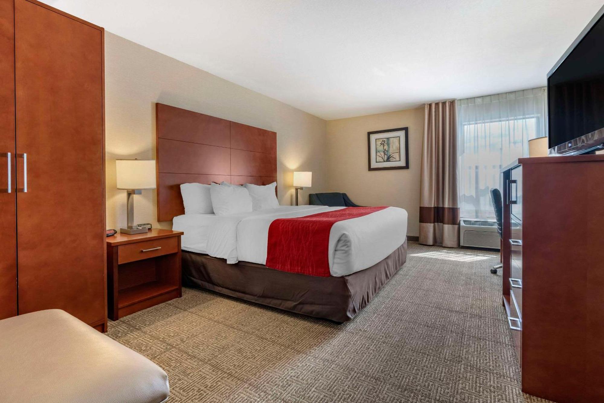 Comfort Inn & Suites Near Fallon Naval Air Station Esterno foto