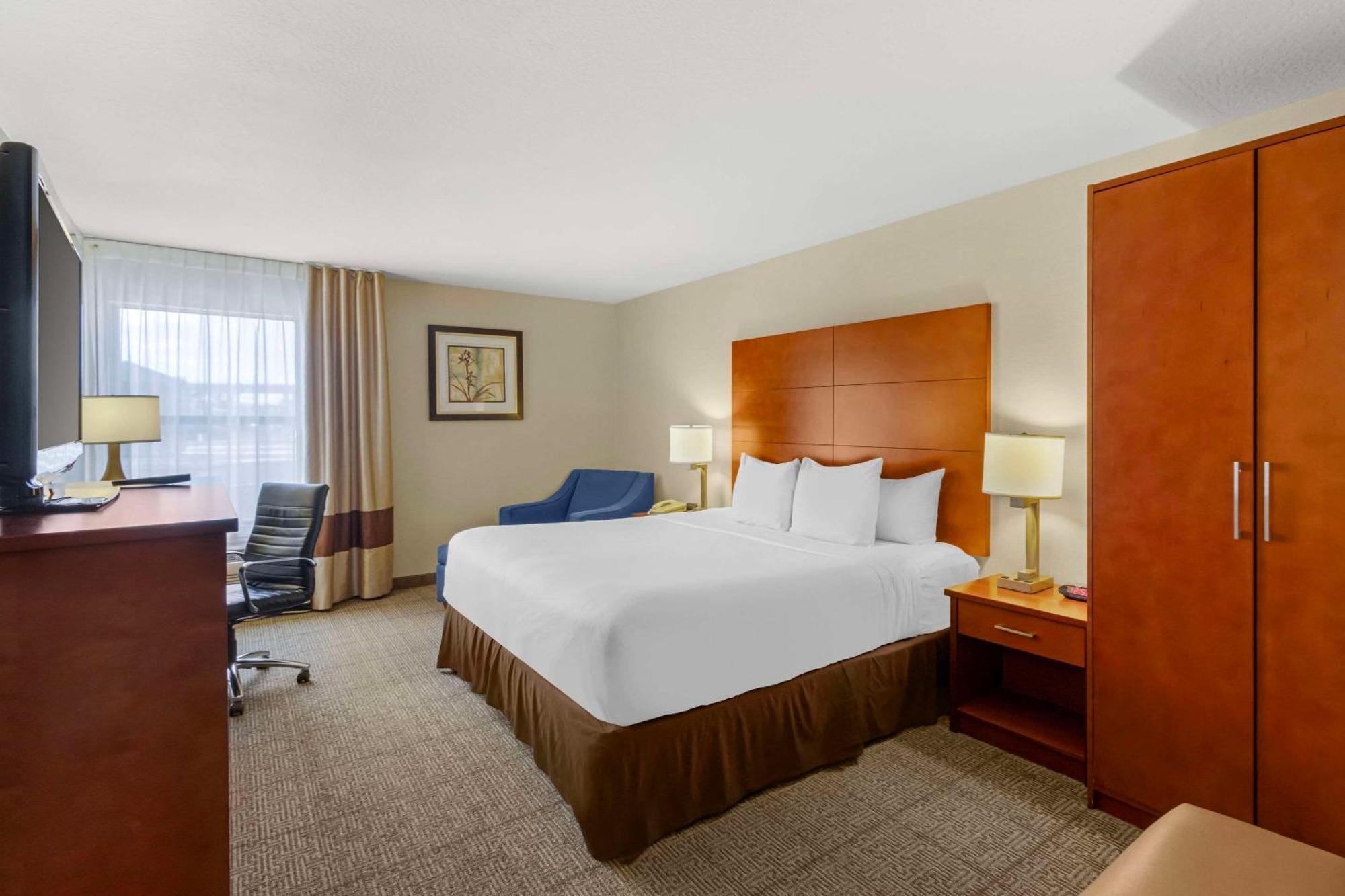 Comfort Inn & Suites Near Fallon Naval Air Station Esterno foto