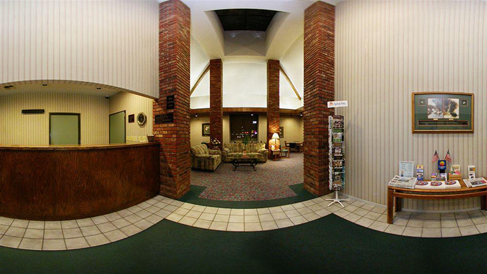 Comfort Inn & Suites Near Fallon Naval Air Station Esterno foto